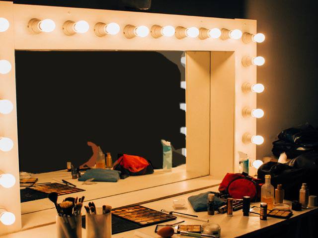 Espejo, espejo de maquillaje, luz led, maquillaje, afeitado, peinado, mesa de maquillaje, tocador, make up, fashion, beauty, mirror, belleza